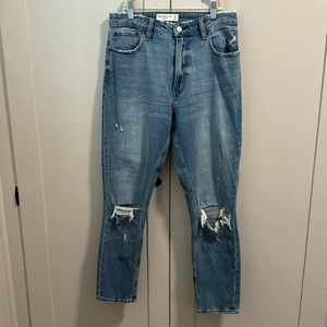 Abercrombie & Fitch jeans size 28R NWOT